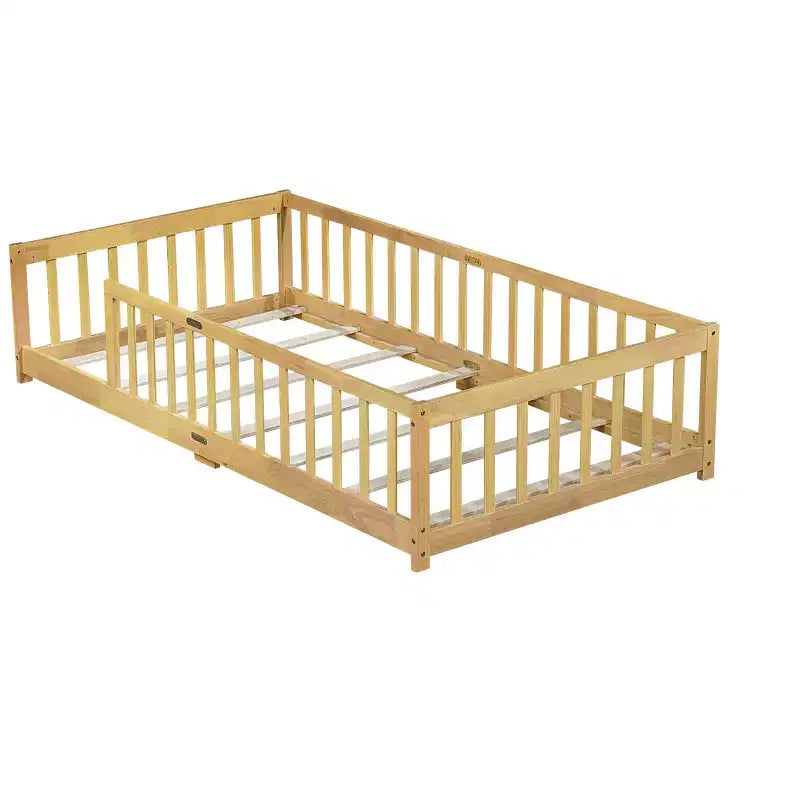 Lit au sol jumeau Bellemave avec clôture, cadre de lit Montessori en bois d'hévéa massif pour enfants, design discret avec lattes, finition naturelle