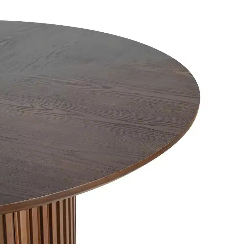 Ensemble de salle à manger rond 5 pièces Seema Modern avec chaises rembourrées en bois d'hévéa