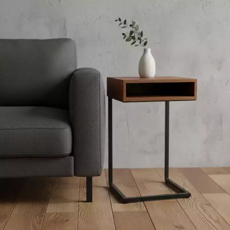 HomeRoots Table d'appoint carrée en bois massif doré et naturel 24 po